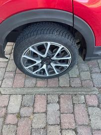 Cerchi da 18 con 2 pneumatici dot 26 - 500 X Cross