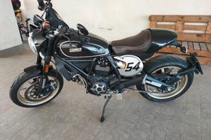DUCATI SCRAMBLER 800