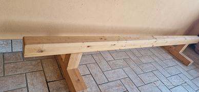 Trave ginnastica artistica in legno massello.