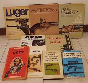 Libri vintage tema armi da fuoco