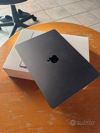 Macbook Air M2 13’’ 8gb Ram 256 ssd (nuovo!)