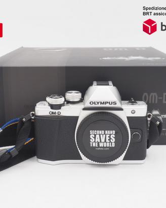 Olympus OM-D E-M10 II