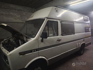 CAMPER VINTAGE: Il re dello spazio e 6 posti !!!