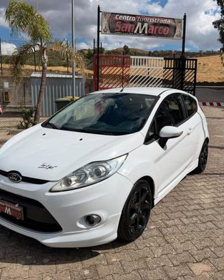 Ford Fiesta 1.6 TDCi 95CV 3 porte Tit. CON GANCIO 
