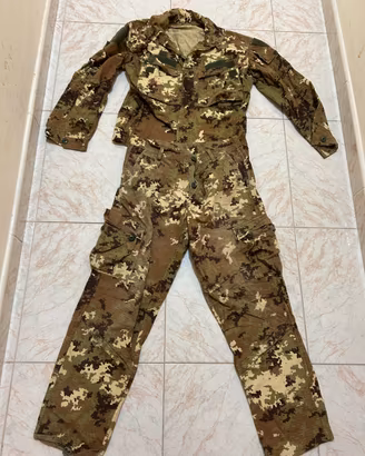 Mimetica vegetata usata dell'Esercito Italiano