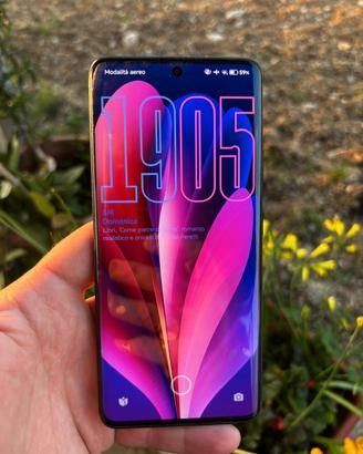 Xiaomi Redmi Note 13 Pro +