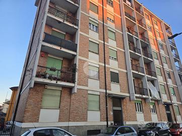 3 LOCALI A CARMAGNOLA