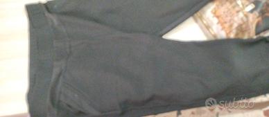 pantaloni
