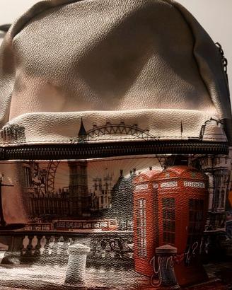 zaino red box y not Londra