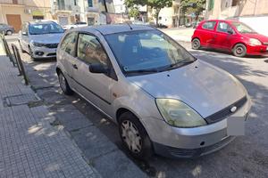 FORD FIESTA 1.4 TD