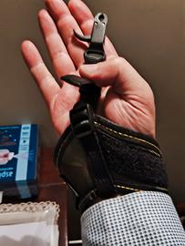 sgancio da polso per arco compound