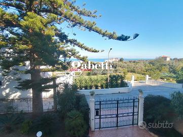 Panoramico appartamento vicino al mare AC/107