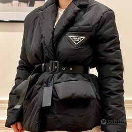 Prada piumino nuovo nero con cartellino