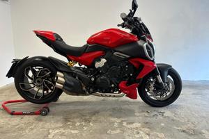 Ducati Diavel V4