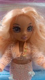 Rainbow doll arancione