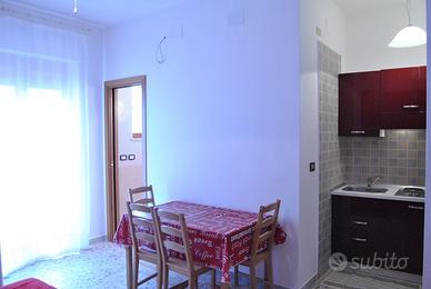 Monolocale con bagno, a 50m dal mare