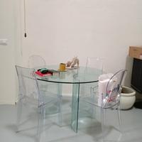 tavolo rotondo di vetro