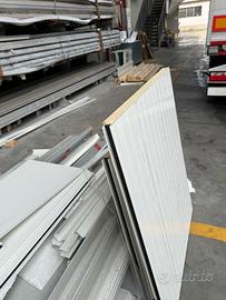 Pannelli coibentati tipo sandwich