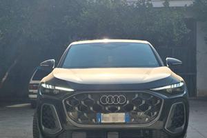 Stupenda Audi Q5 SPB S-line 40 tdi full optional