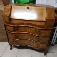 Cassettiera antica con secretaire