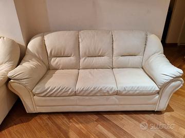 due Divani 3 posti  e 2 posti