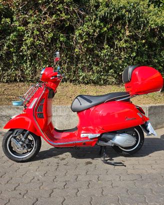 VESPA 300 GTS SUPER hpe