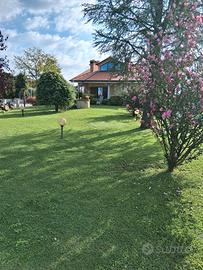 villa singola  su 1400.mq edificabe 