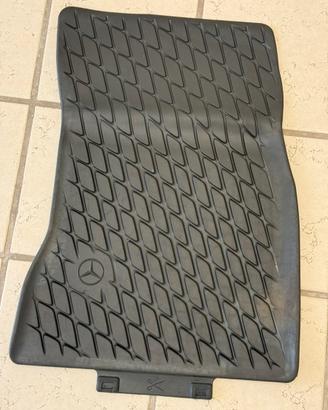 Set tappeti gomma originale Mercedes Benz Gla 2020