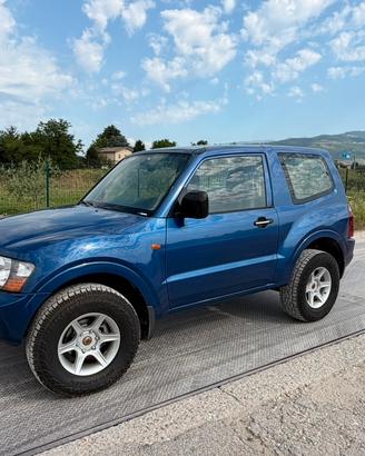 Mitsubishi pajero