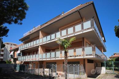 2 LOCALI A MARTINSICURO