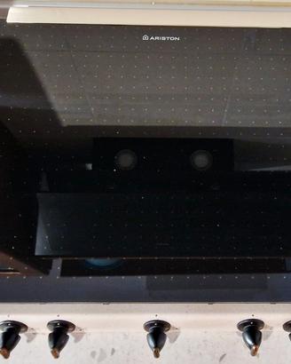 Piano cottura a  Gas Hotpoint  Ariston