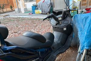 Suzuki Burgman 400