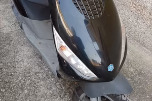 Scooter zip