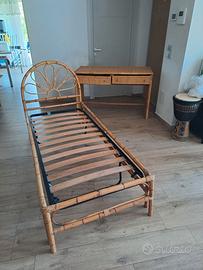scrivania e struttura letto bamboo