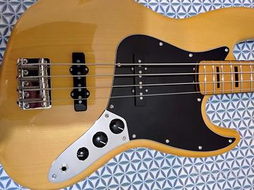 Squier  Classic '70 Jazz Bass