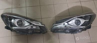 Fari Toyota Yaris III restyling (XP130) 2014-2017