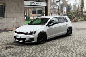 VOLKSWAGEN Golf GTI 2.0 TSI 5p. BlueMotion Technol