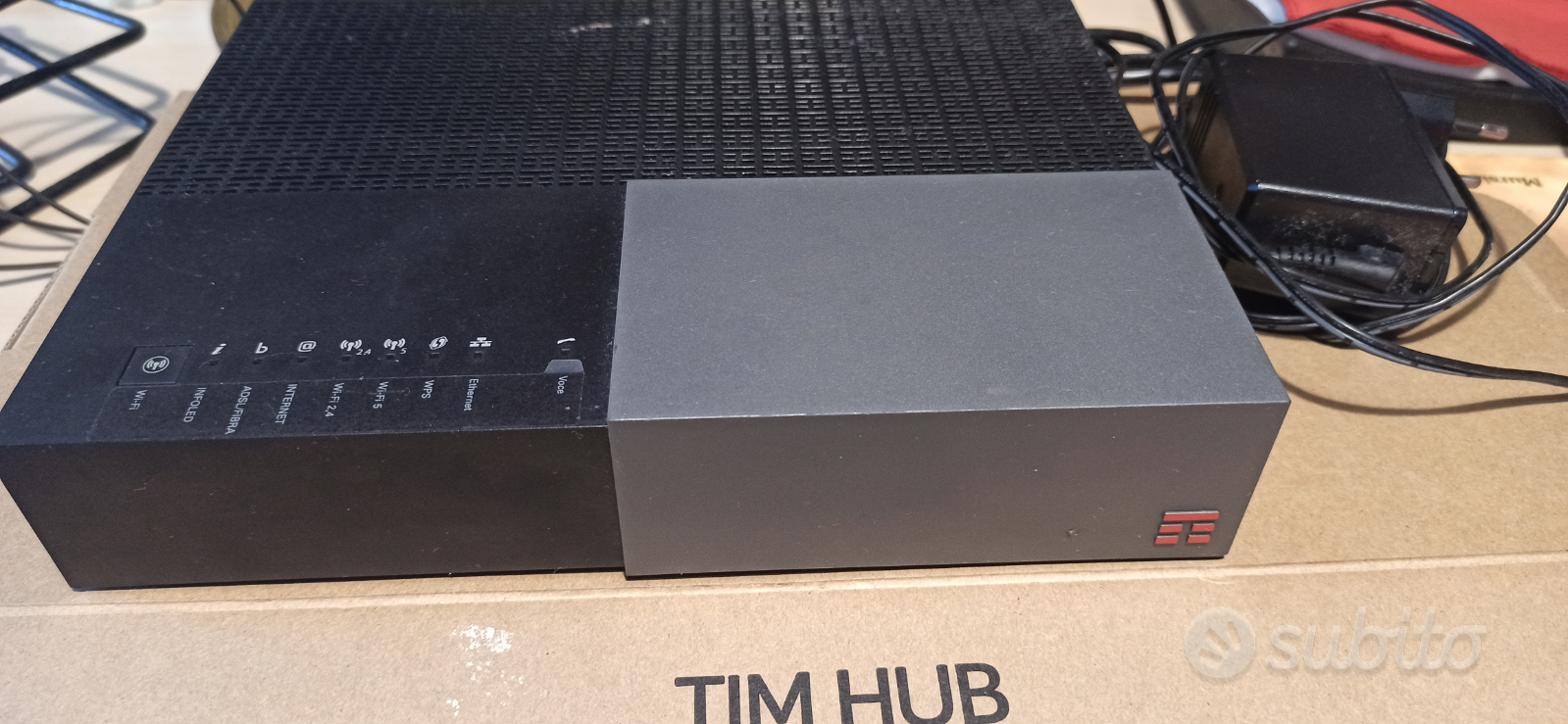 Tim Hub Modem Router Fibra WiFi 1000 mega - Informatica In vendita a Roma