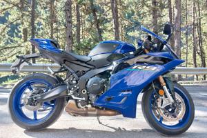 Yamaha R9  2026