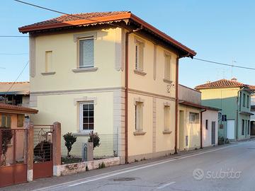 Casa singola in centro a Precenicco
