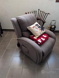 Poltrona relax alza persona 