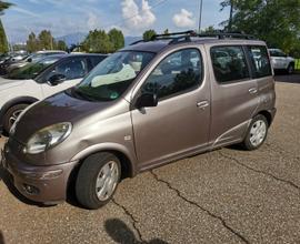 TOYOTA Yaris Verso SOL 1.3 benz-2003-123.000 Km