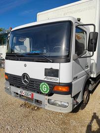 mercedes ATEGO 815 camion sponda 2004