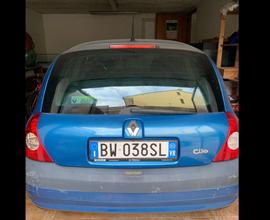 RENAULT Clio - 2001