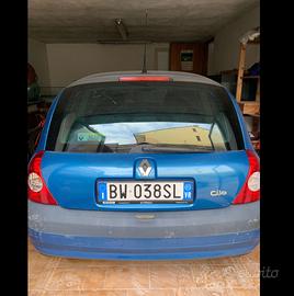 RENAULT Clio - 2001