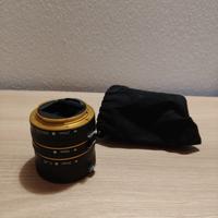 Adattatore obbiettivi fotografici 