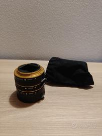 Adattatore obbiettivi fotografici 