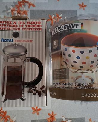 Set per fonduta di cioccolato e macchina per caffe