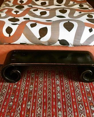 Panchetta/tavolino legno curvato lacca nera Cina