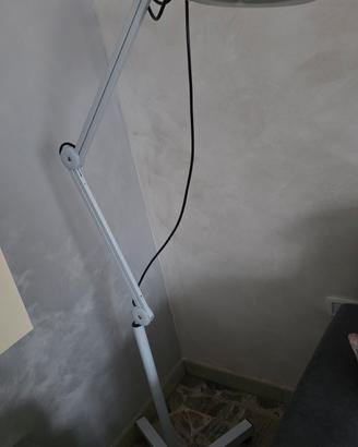 lampada  di ingrandimento per estetica